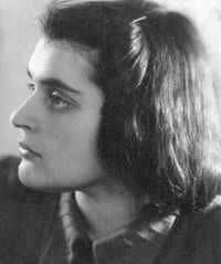 Inna Admoni