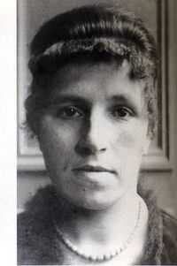 Dzhuliya-Mariya Deleruye (Zelʹtserovich)