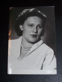 Ninelle Vasʹkova (Marianovsky)