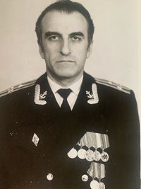 Борис Хозиев