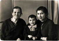 Лена Поляков